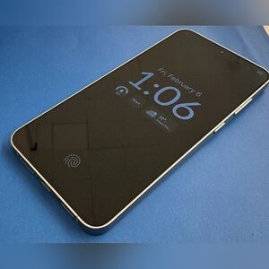 Samsung Galaxy S25 FE 128GB Elegant Silver Smartphone with Advanced Features